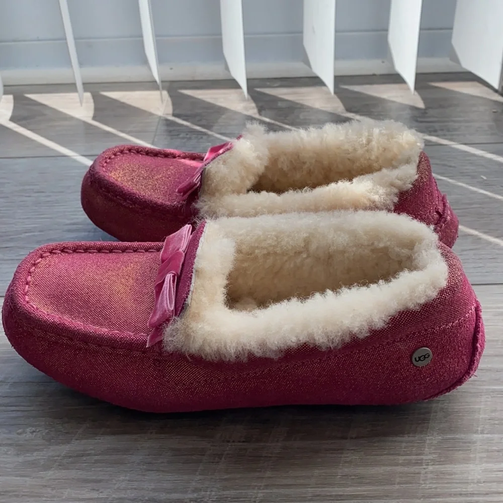 Like new! UGG Size 3 pink slip on shoes, rubber flexible sole, OUTSIDE or INSIDE